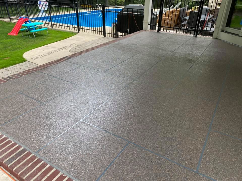 Example of a finished flake epoxy concrete floor coating in Murfreesboro, TN