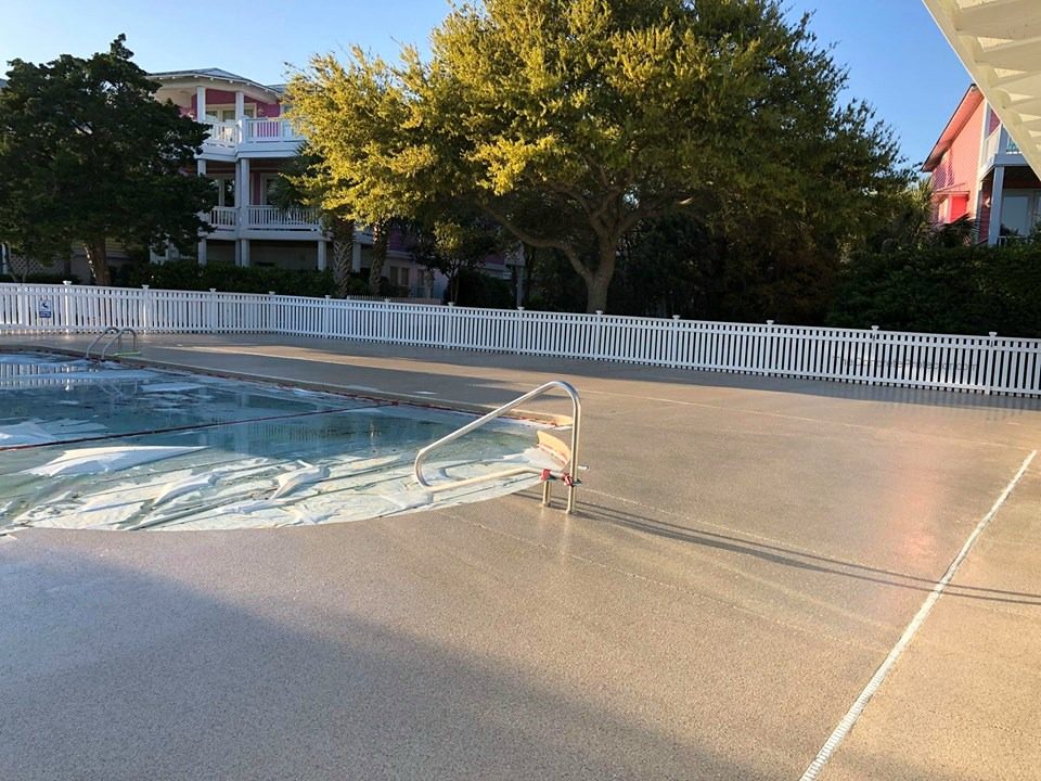 Example of a finished flake epoxy concrete floor coating in McKinney, TX
