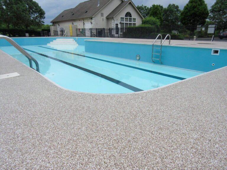 Example of a finished flake epoxy concrete floor coating in Aurora, IL – concrete contractors